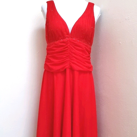 JS Boutique Feminine Princess Red Dress Size 14 - Picture 1 of 15
